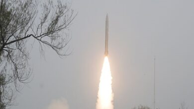 Photo of ओडिशा तट पर एक ही लॉन्चर से दो प्रलय मिसाइलें दागने का सफल रहा परीक्षण