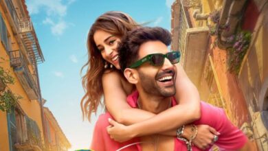 Photo of ‘तू मेरी मैं तेरा’ का गाना ‘हम दोनों’ रिलीज, कार्तिक-अनन्या की केमिस्ट्री ने जीता दिल