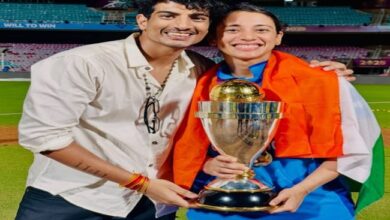 Photo of क्रिकेटर स्मृति मंधाना की शादी टूटी, इंस्टा पोस्ट में लगाया अफवाहों पर विराम