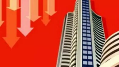 Photo of लाल निशान पर बंद हुआ शेयर बाजार, सेंसेक्स 275 अंक टूटा, निफ्टी में 82 अंक की गिरावट