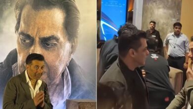 Photo of इक्कीस’ की स्क्रीनिंग पर भावुक हुए सनी देओल और सलमान खान