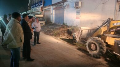 Photo of देहरादून और गदरपुर में एक-एक अवैध मजार ध्वस्त, धामी सरकार का अभियान जारी