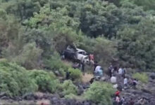 Photo of नासिक में कार गहरी खाई में गिरने से छह लोगों की मौत, एक घायल