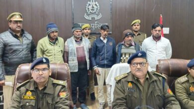 Photo of उप्र के एटा से प्रतिबंधित कफ सिरप के 47 कार्टून बरामद, चार गिरफ्तार