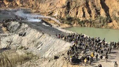 Photo of छत्तीसगढ़ के अमेरा खदान एक्सटेंशन पर बवाल : पुलिस-ग्रामीण आमने-सामने, पथराव-लाठीचार्ज में कई घायल