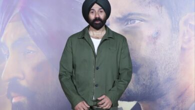 Photo of ‘बॉर्डर 2’ के टीज़र लॉन्च पर भावुक हुए सनी देओल