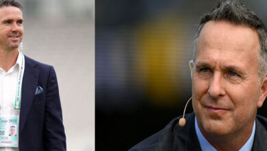 Photo of दोहरा मापदंड या खराब पिच? एमसीजी टेस्ट पर भड़के केविन पीटरसन व माइकल वॉन