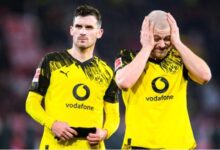 Photo of दस खिलाड़ियों के साथ खेलते हुए डॉर्टमुंड की जीत फिसली, फ्राइबर्ग से 1-1 की बराबरी