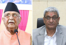 Photo of नेपालः बयान के लिए उपस्थित नहीं होने पर पूर्व प्रधानमंत्री ओली और पूर्व गृहमंत्री लेखक की गिरफ्तारी की तैयारी