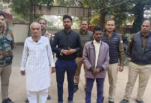 Photo of उप्र के मीरजापुर में पैसों का लालच देकर धर्मांतरण कराने में पादरी सहित दस गिरफ्तार