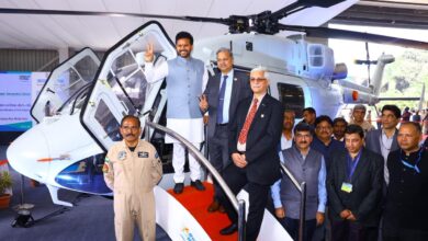 Photo of उड्डयन मंत्री ने एचएएल के उन्नत नागरिक हेलीकॉप्टर की परीक्षण उड़ान को दिखाई हरी झंडी