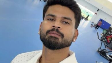 Photo of चोट से उबर रहे श्रेयस अय्यर, बीसीसीआई की कड़ी निगरानी में जारी रिकवरी