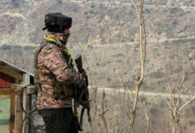 Photo of किश्तवाड़ के डोलगाम इलाके में घिरे आतंकी, सुरक्षा बलों का अभियान जारी