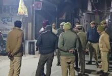 Photo of होटल पर खाना लेने गए तीन लोगों पर हमला, दो की मौत