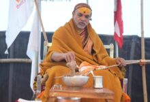 Photo of सारी रात शंकराचार्य स्वामी अविमुक्तेश्वरानंद रहे शिविर के बाहर, पालकी पर ही किया दंड तर्पण