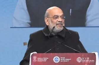 Photo of गृह मंत्री अमित शाह ने ‘बांसेरा’ में तीसरे ‘अंतरराष्ट्रीय पतंग उत्सव’ का किया उद्घाटन