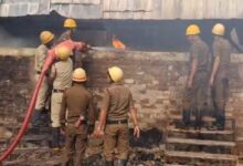 Photo of कोलकाता के आनंदपुर में सूखे खाद्य गोदाम में भीषण आग, छह कर्मचारियों के फंसे होने की आशंका