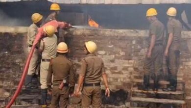 Photo of कोलकाता के आनंदपुर में सूखे खाद्य गोदाम में भीषण आग, छह कर्मचारियों के फंसे होने की आशंका