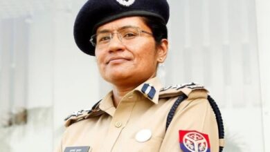 Photo of लखनऊ कमिश्नरेट में अमित वर्मा हटाए, अपर्णा कुमारी बनीं संयुक्त पुलिस आयुक्त