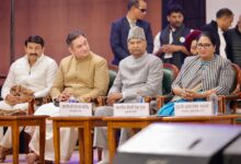 Photo of मुख्यमंत्री रेखा ने रामकथा मंच से दिया विश्व शांति का संदेश, एक माह का वेतन किया समर्पित