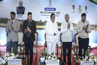 Photo of जनभागीदारी से मजबूत हो रहा जल संरक्षण, स्वच्छता का आंदोलनः सीआर पाटिल