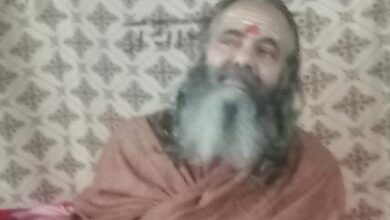 Photo of बांग्लादेश में हिन्दुओं के साथ अत्याचार के खिलाफ आवाज उठाए मोदी सरकार : सुमेरु पीठाधीश्वर सरस्वती