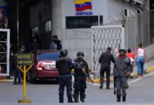 Photo of वेनेजुएला की अंतरिम सरकार ने कम से कम चार अमेरिकियों को रिहा किया