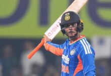 Photo of छक्का मारने की जल्दबाज़ी छोड़ो, गावस्कर ने अभिषेक को दिया गुरुमंत्र