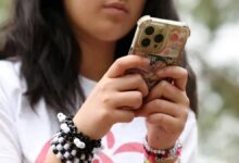 Photo of 16 साल से छोटे बच्चों के लिए बैन हो सकता है सोशल मीडिया, आंध्र प्रदेश सरकार कर रही विचार