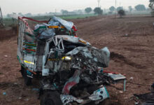 Photo of महाराष्ट्र के नासिक में दो वाहनों की टक्कर में चार की मौत, 20 घायल