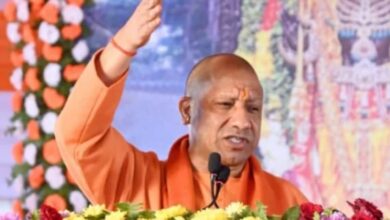 Photo of गोरक्षपीठाधीश्वर गुरुवार तड़के अर्पित करेंगे गुरु गोरखनाथ को लोक आस्था की खिचड़ी