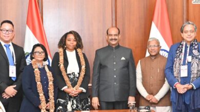 Photo of लोकसभा अध्यक्ष की केन्या, मालदीव, त्रिनिदाद-टोबैगो और सेशेल्स के संसदीय प्रतिनिधियों से मुलाकात