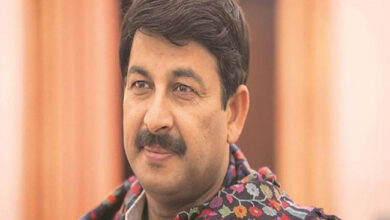 Photo of भाजपा सांसद मनोज तिवारी के घर में चोरी करने वाला गिरफ्तार