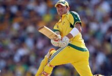 Photo of मेनिन्जाइटिस से जूझ रहे पूर्व ऑस्ट्रेलियाई क्रिकेटर डेमियन मार्टिन कोमा से बाहर