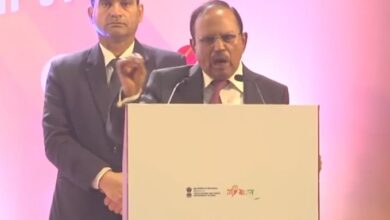 Photo of राष्ट्रीय सुरक्षा सलाहकार ने युवाओं से इतिहास से सीख लेकर भारत को महान राष्ट्र बनाने की अपील की