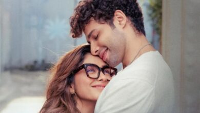 Photo of मृणाल ठाकुर और सिद्धांत चतुर्वेदी की ‘दो दीवाने सहर में’ का टीज़र रिलीज़