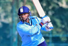 Photo of विजय हजारे क्वार्टर फाइनल से बाहर हुए सरफराज खान, चोट के कारण नहीं खेले