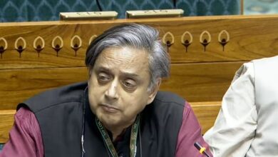 Photo of लोकसभा में जारी गतिरोध थमा, शशि थरूर ने बजट चर्चा में उठाए अमेरिकी व्यापार समझौते और बेरोजगारी पर सवाल