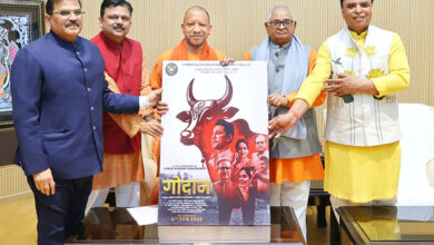 Photo of सीएम योगी से मिले ‘गोदान’ फिल्म के निर्माता-निर्देशक, ट्रेलर लांच
