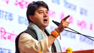 Photo of केन्द्रीय मंत्री सिंधिया ने भोपाल में स्वतंत्रता सेनानी उद्धवदास मेहता की स्मृति में जारी डाक टिकट का किया विमोचन