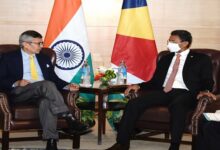 Photo of भारत और सेशेल्स ने हिंद महासागर क्षेत्र में द्विपक्षीय रक्षा संबंध बढ़ाने पर जोर दिया