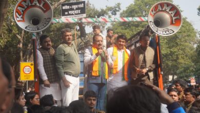 Photo of कांग्रेस मुख्यालय पर भाजपा का प्रदर्शन, कई कार्यकर्ता हिरासत में