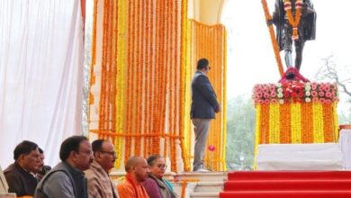 Photo of राष्ट्रपिता महात्मा गांधी की पुण्यतिथि पर मुख्यमंत्री योगी ने दी श्रद्धांजलि