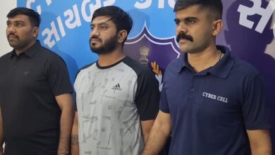 Photo of सूरत में साइबर रैकेट का पर्दाफाश, 800 करोड़ से अधिक का ट्रांजेक्शन, आठ गिरफ्तार