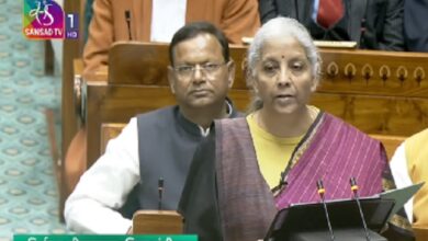 Photo of एक अप्रैल से लागू होगा आयकर अधिनियम 2025: सीतारमण