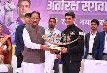 Photo of हर बच्चे का अंतरिक्ष यात्रा का सपना होगा पूरा : ग्रुप कैप्टन शुभांशु शुक्ला