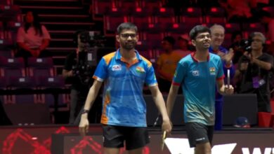 Photo of मनुष–मानव की जोड़ी सिंगापुर स्मैश के सेमीफाइनल में पहुंची, रचा इतिहास