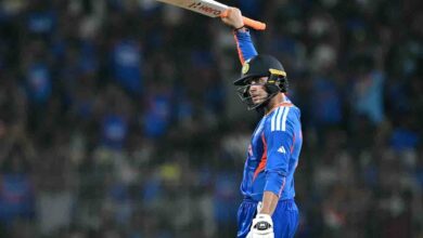Photo of पंड्या–अभिषेक के तूफान से भारत की बड़ी जीत, सेमीफाइनल की उम्मीद बरकरार