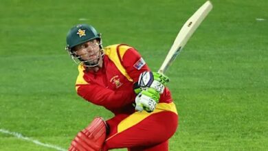 Photo of जिम्बाब्वे के अनुभवी विकेटकीपर ब्रेंडन टेलर टी20 विश्व कप से बाहर, ओमान मैच में लगी चोट के कारण