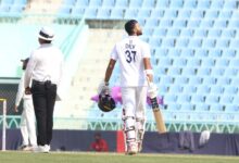 Photo of पडिक्कल का पहला दोहरा शतक, 689 रन के साथ कर्नाटक मजबूत स्थिति में